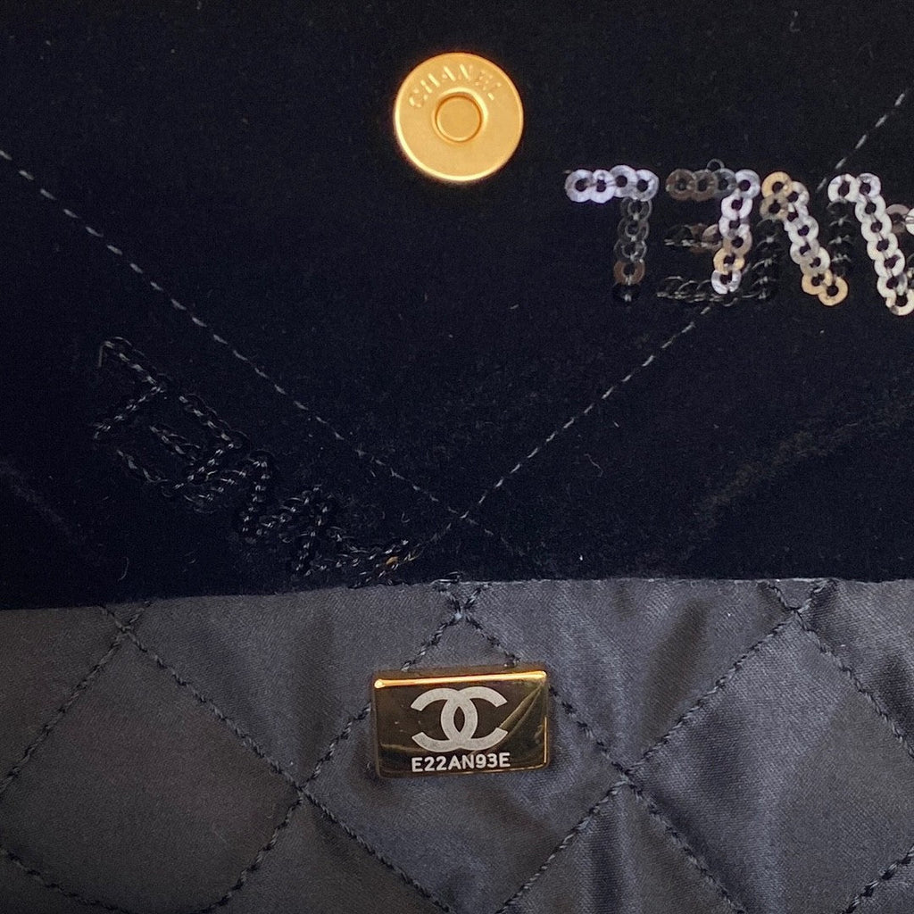 22 Handbags
