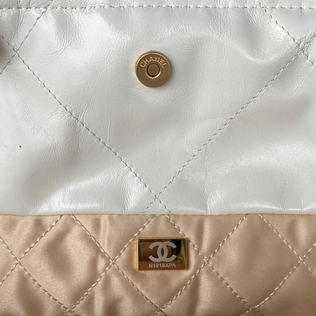 22 Handbags