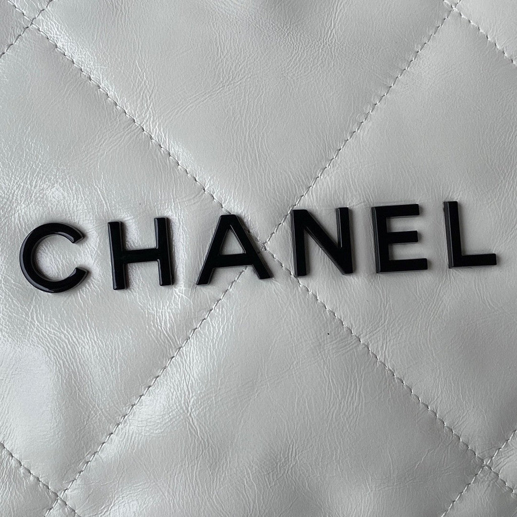 22 Handbags