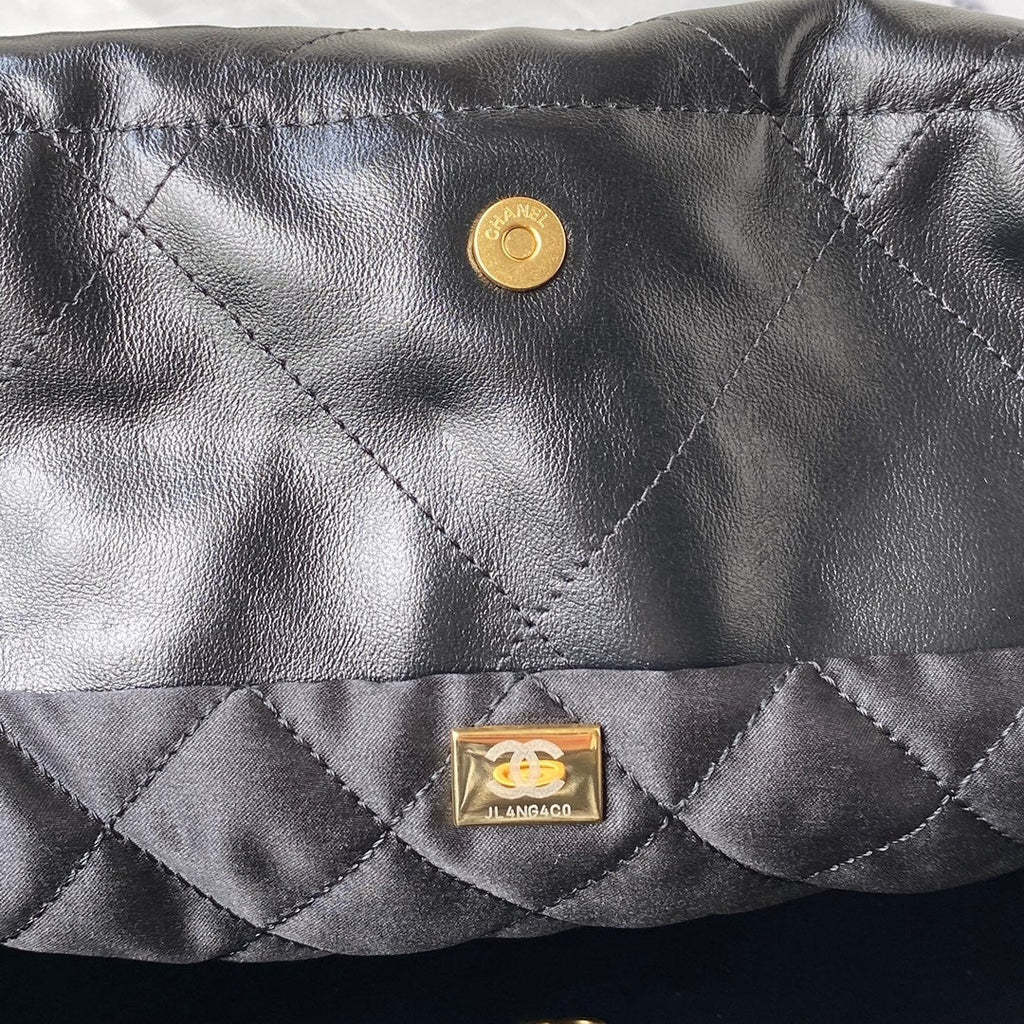 22 Handbags