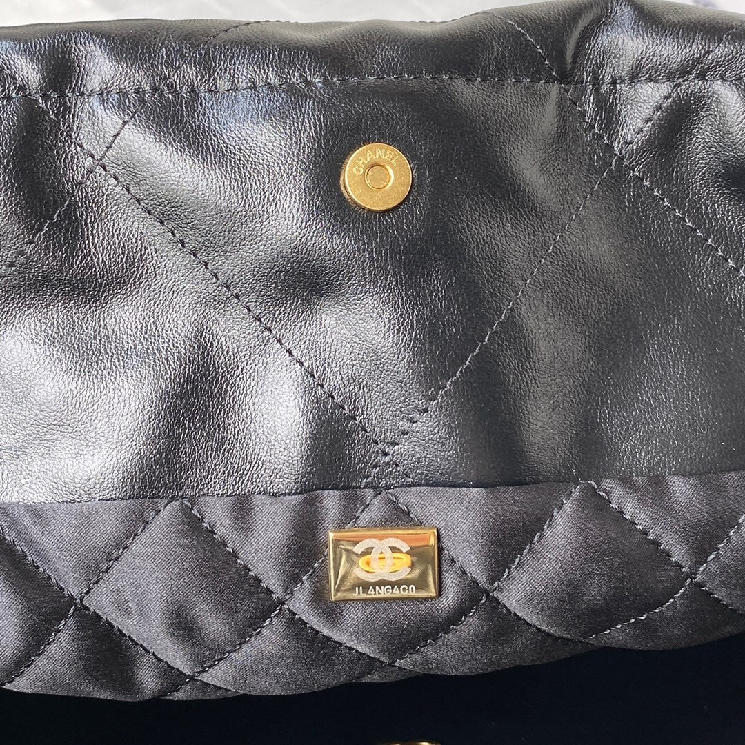 22 Handbags