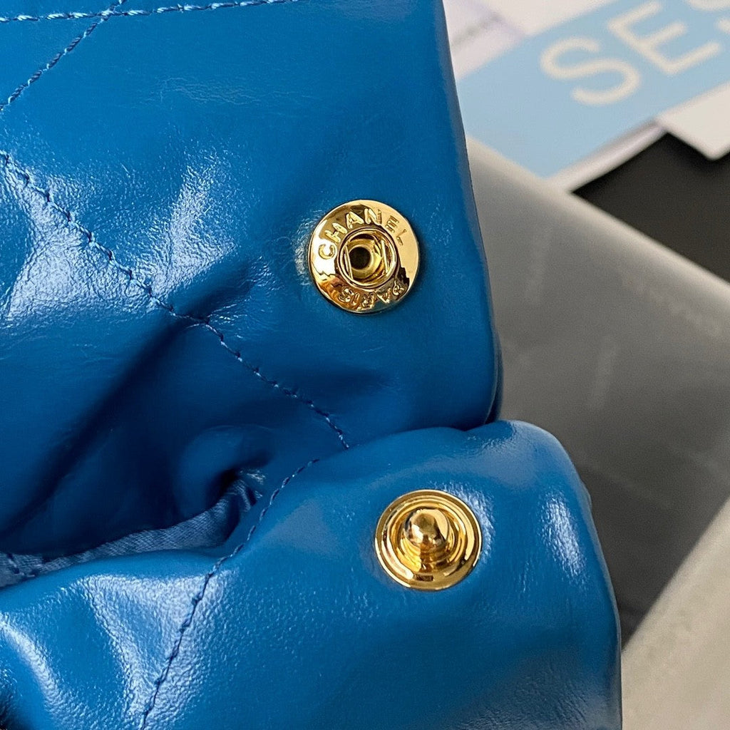 22 Handbags