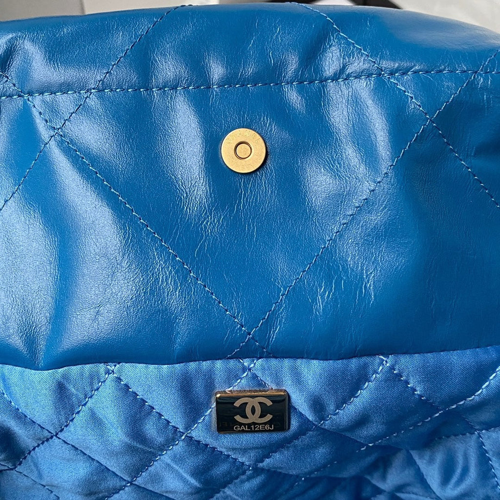 22 Handbags