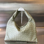 Small Hop Woven Leather Bag