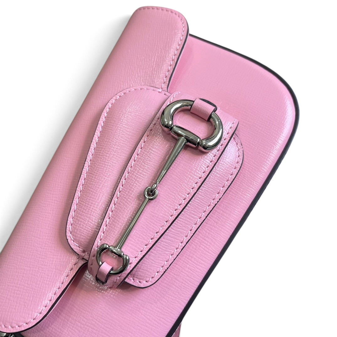 SWORD LUXURY pembe deri Horsebit 1955 mini omuz çantası, gümüş renkli metal detaylı ve zarif dikişli tasarım.