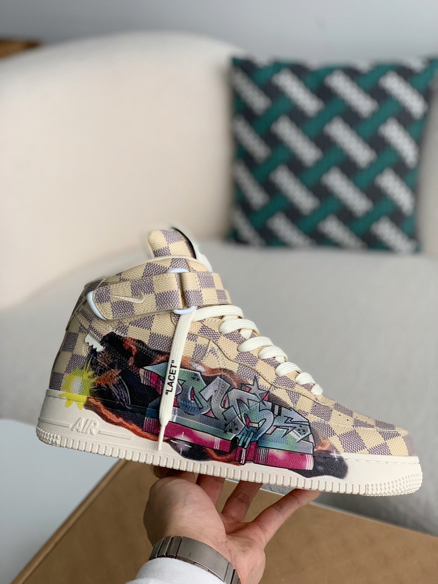 Trainer x Air High Sneaker