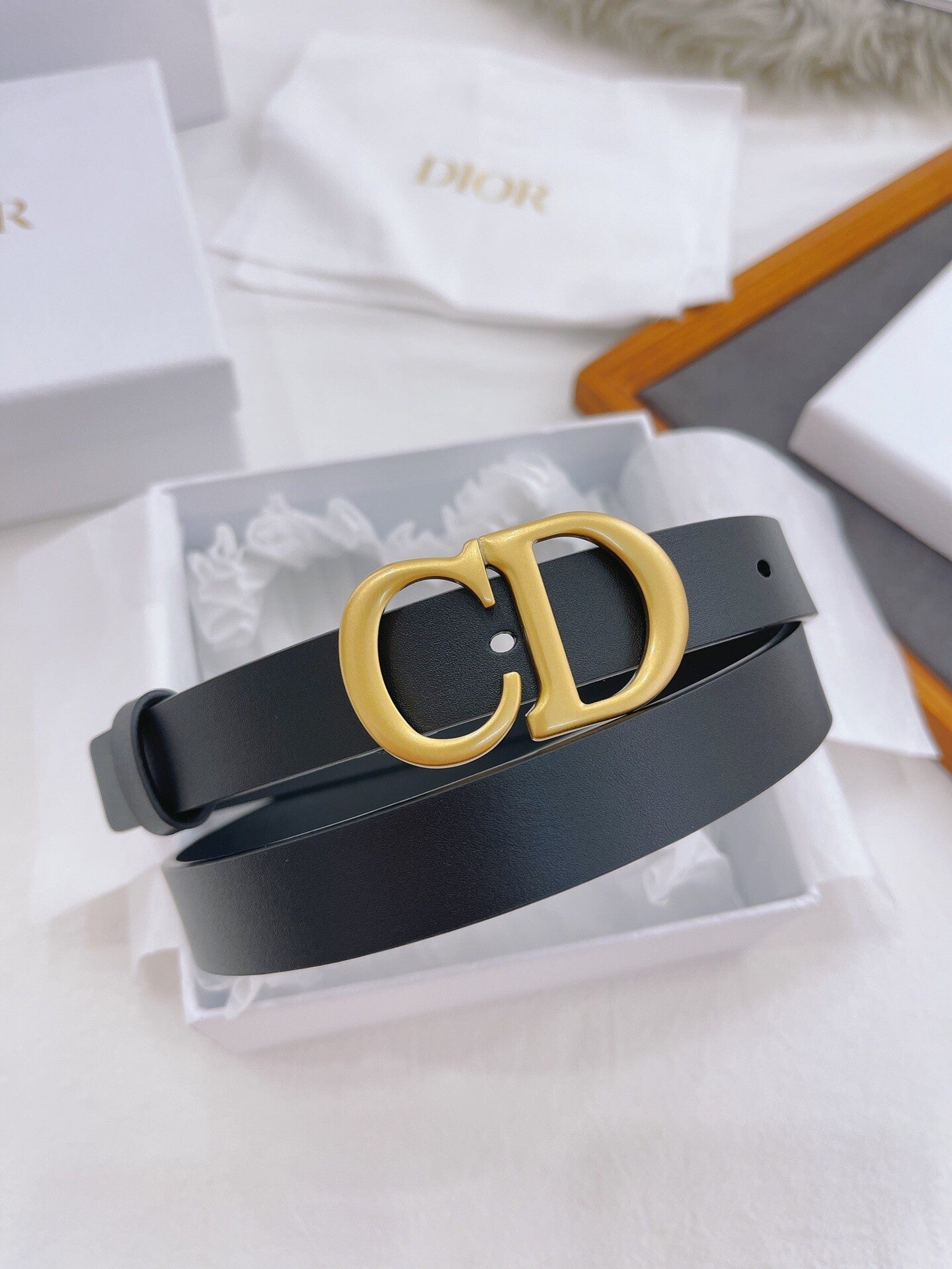 CD Buckle Leather Belt in Black – 25mm Width