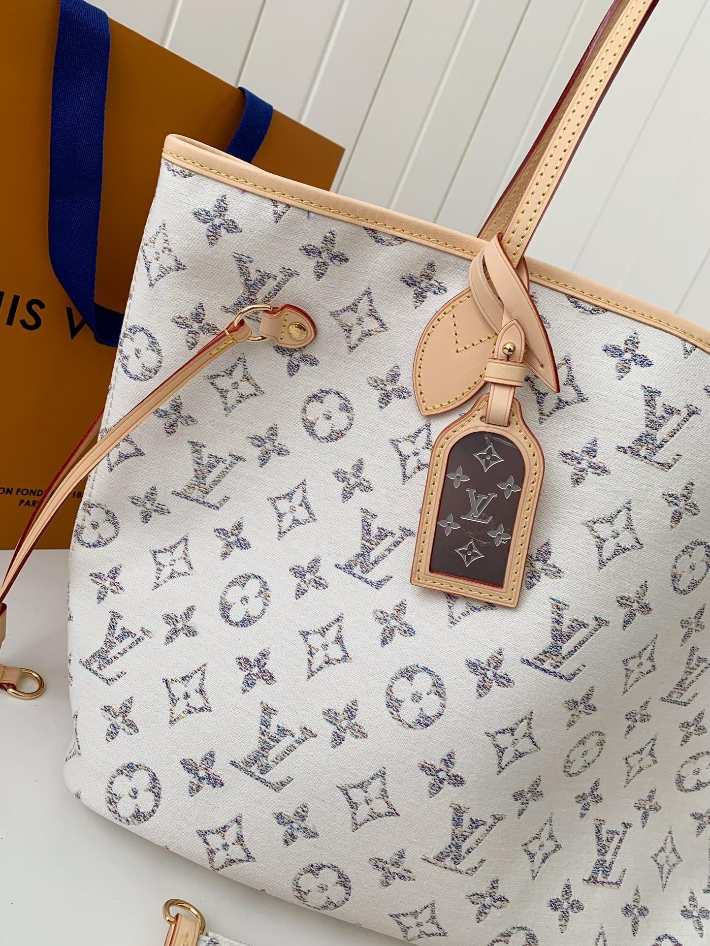 Neverfull Medium Handbag