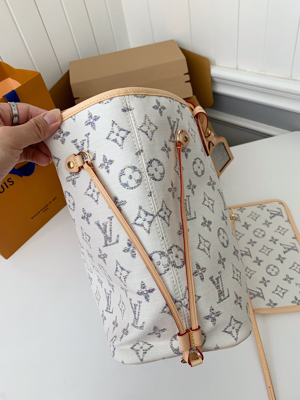 Neverfull Medium Handbag