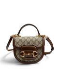 SWORD LUXURY Horsebit 1955 mini çanta, kahverengi deri detaylı ikonik GG kanvas, altın rengi metal aksesuarlı
