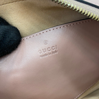 SWORD LUXURY Marmont mini çanta iç kısmında Gucci marka damgası ve pembe matelassé deri detayları