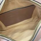 SWORD LUXURY Marmont Mini Bag'in iç kısmı, bej astarı ve pembe deri iç cebi ile detaylı görünümü.