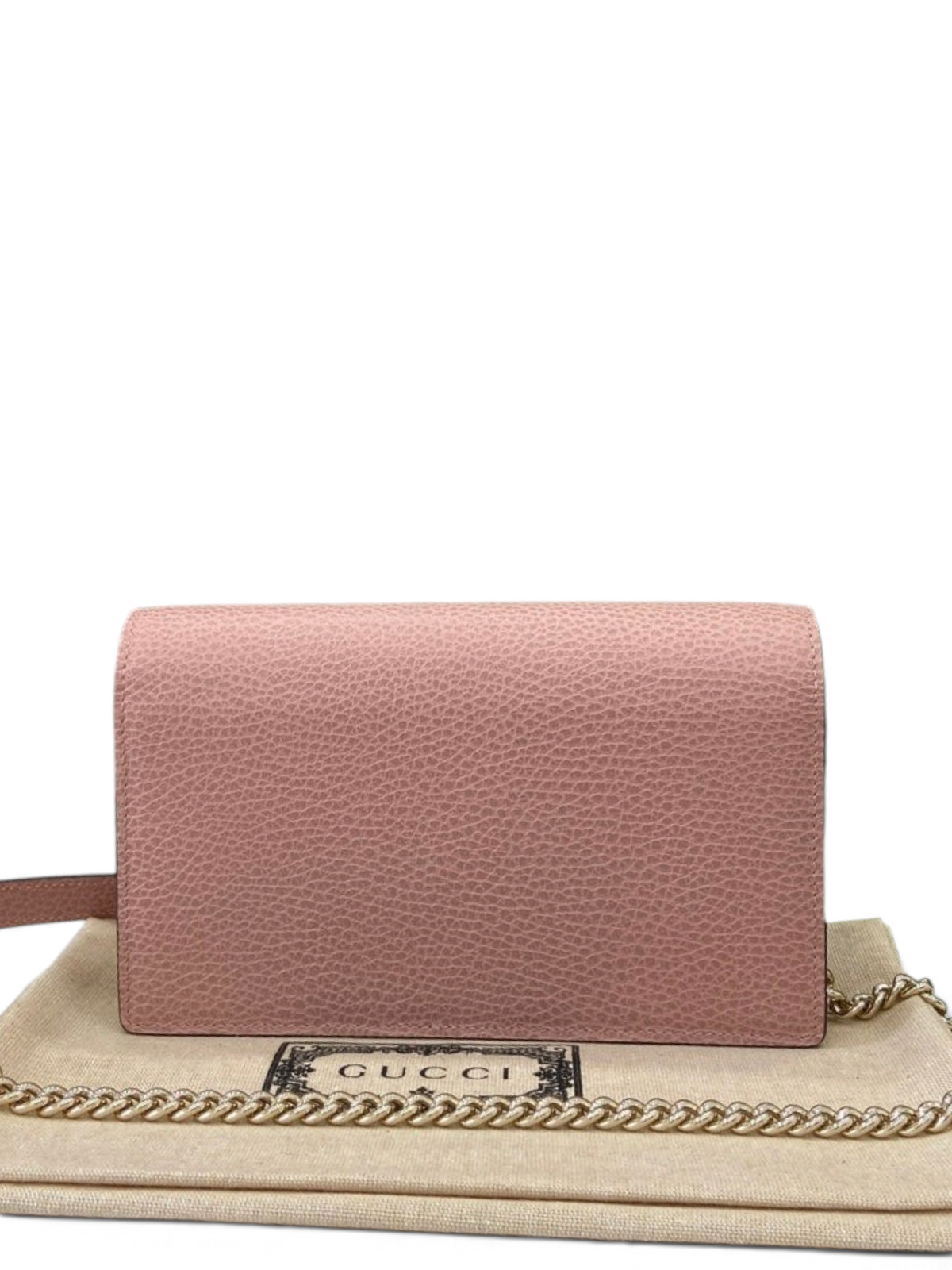 SWORD LUXURY Blondie pembe dokulu deri mini çanta, altın zincir askılı ve toz torbası üzerinde duruyor.