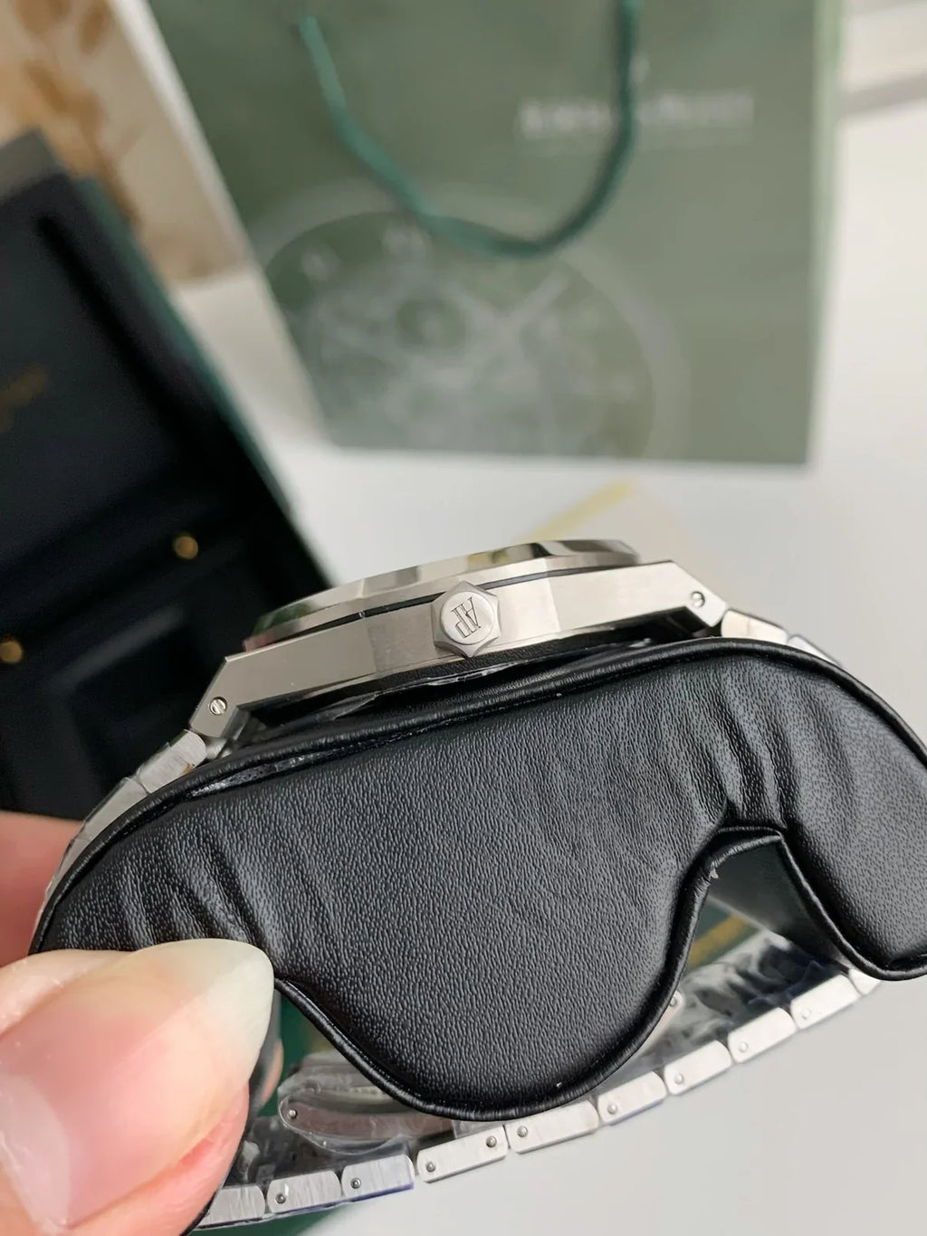 Royal Oak 15500 Series Automatic – Black Dial | 41mm