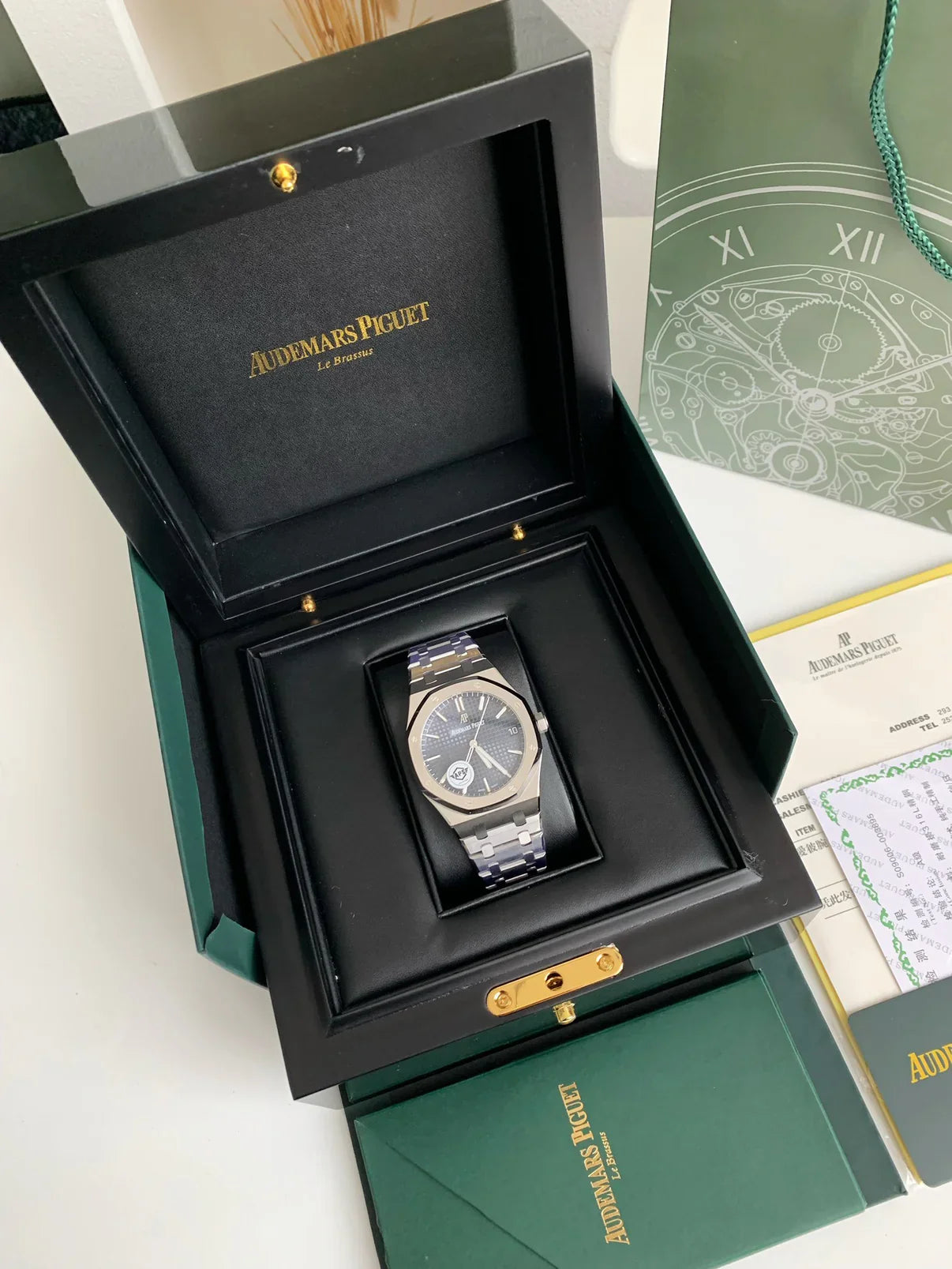 Royal Oak 15500 Series Automatic – Black Dial | 41mm
