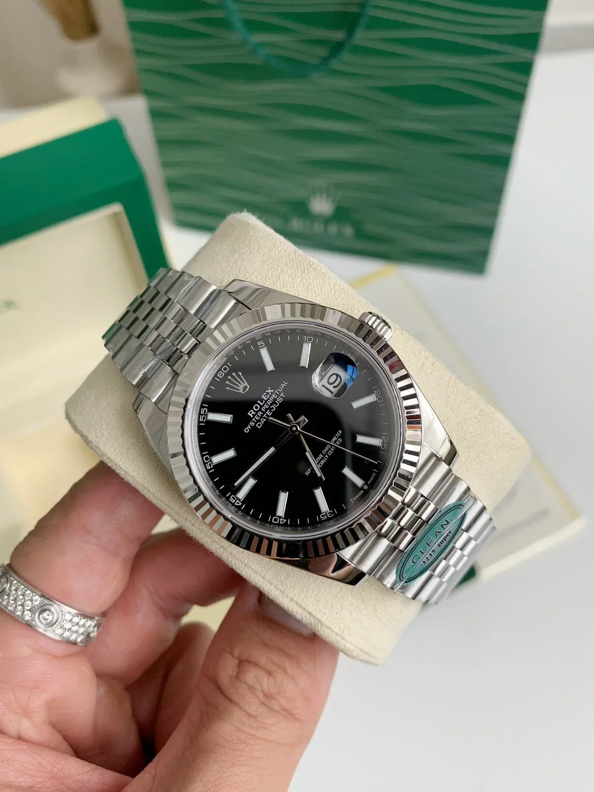 Datejust Style Watch – Black Dial, Fluted Bezel, 41mm Stainless Steel