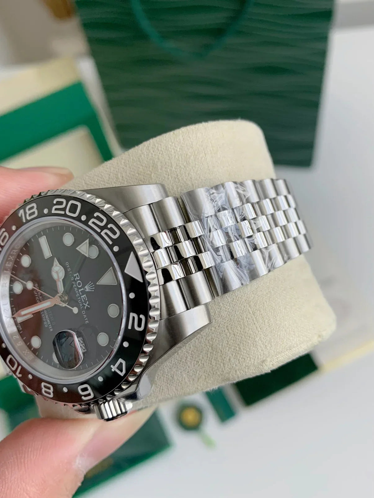 GMT-Master II Style Watch – Stainless Steel, Black Dial, 40mm