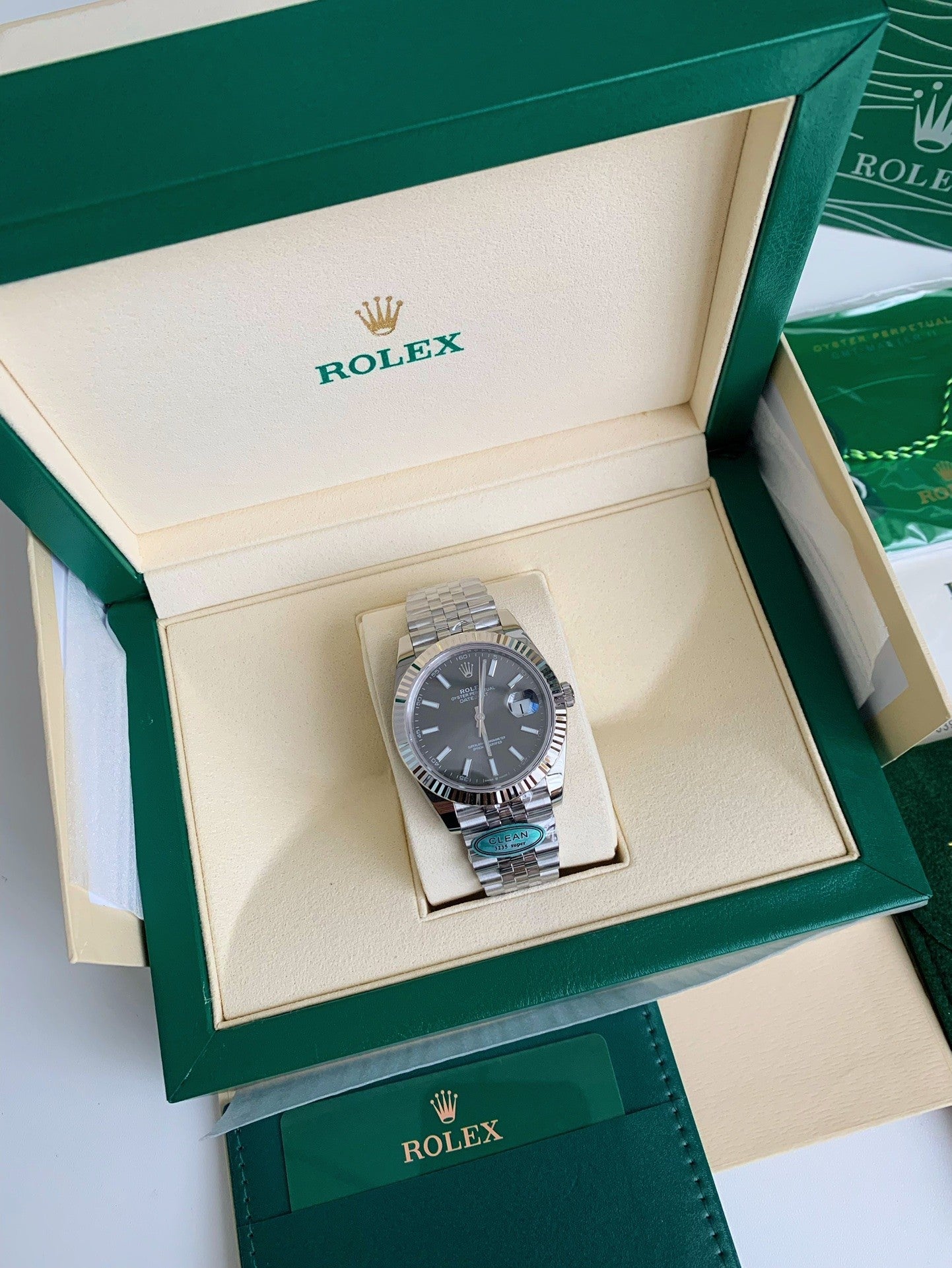 Oyster Perpetual Datejust 41mm – Slate Grey Dial, Fluted Bezel