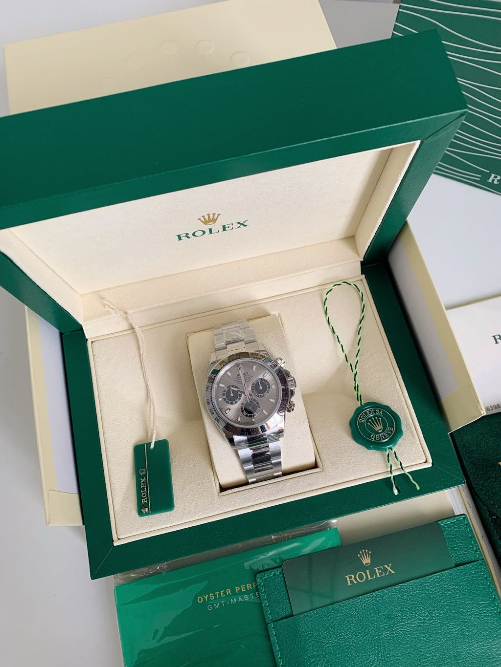 Cosmograph Daytona Watch, Cal. 4130 Movement, 40mm