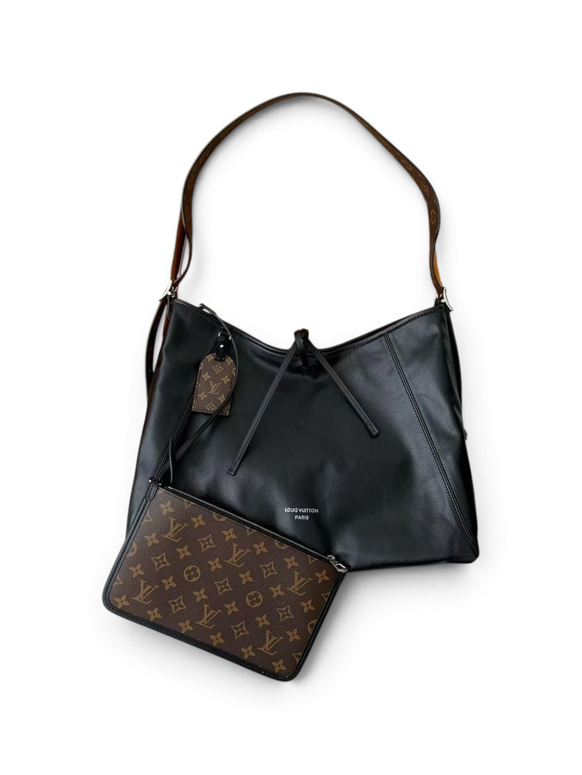 SWORD LUXURY Louis Vuitton CarryAll siyah deri omuz çantası, monogram askı ve uyumlu küçük çanta ile kutusunda.