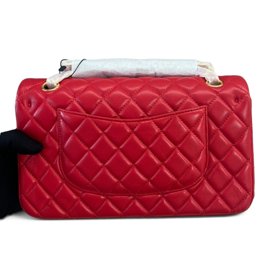 SWORD LUXURY kırmızı kapitone lambskin deri Chanel klasik çanta arka görünümü