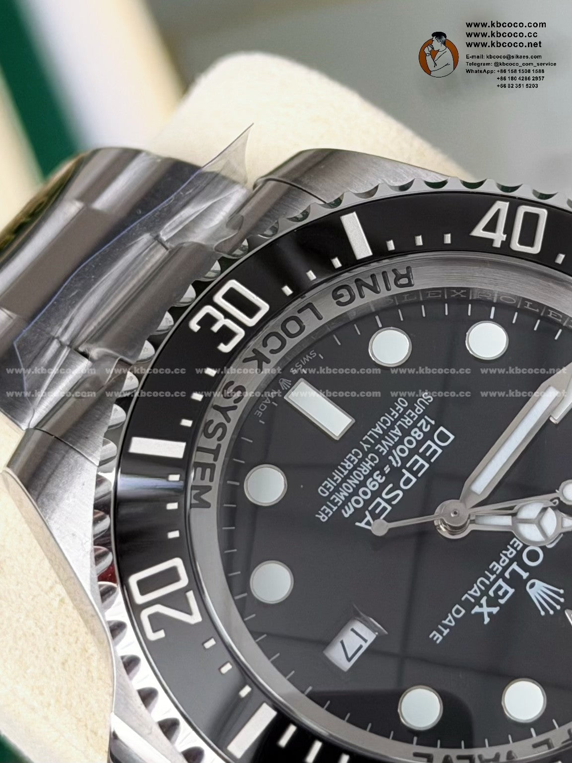 Sea-Dweller Men's Watch 44mm – Image 8