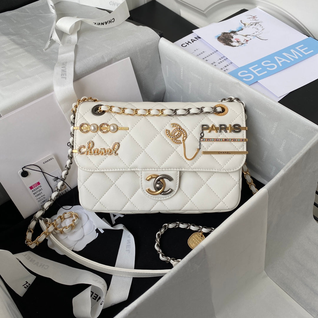 Bag 22 x 14 x 8 cm