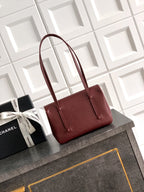 Large Leather Shoulder Bag 22