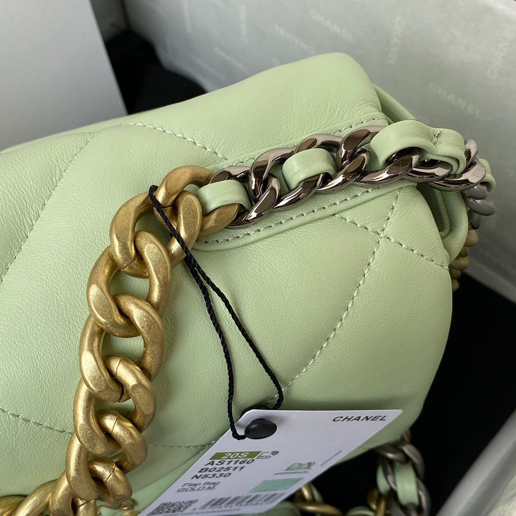 19 Flap Bag 26 cm