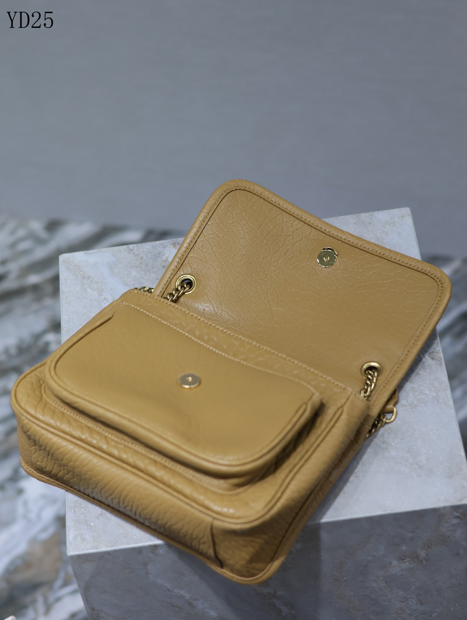 Niki Medium Grained Leather Bag
