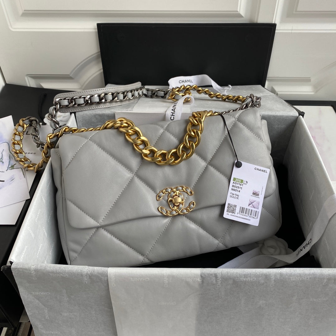 19 Flap Bag