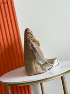 Coussin Hobo MM Bag
