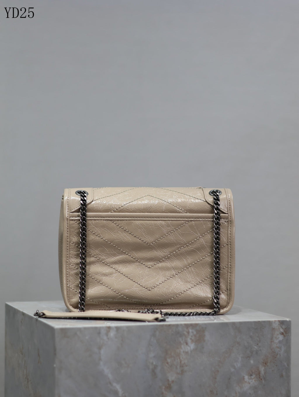 Niki Medium Patent Leather Shoulder Bag