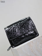 Niki Medium Leather Shoulder Bag