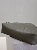 Niki Soft Chain Shoulder Bag