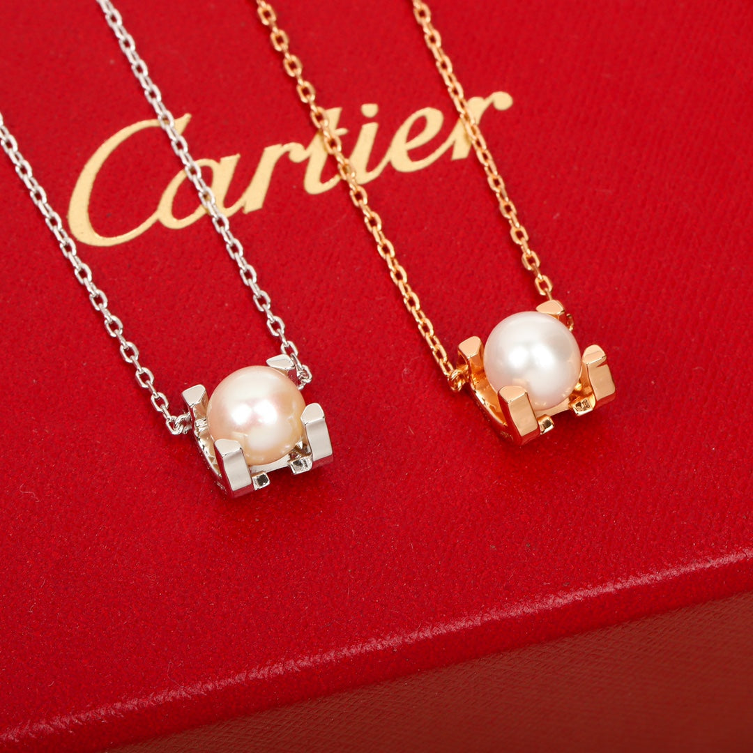 Pearl Pendant Necklace