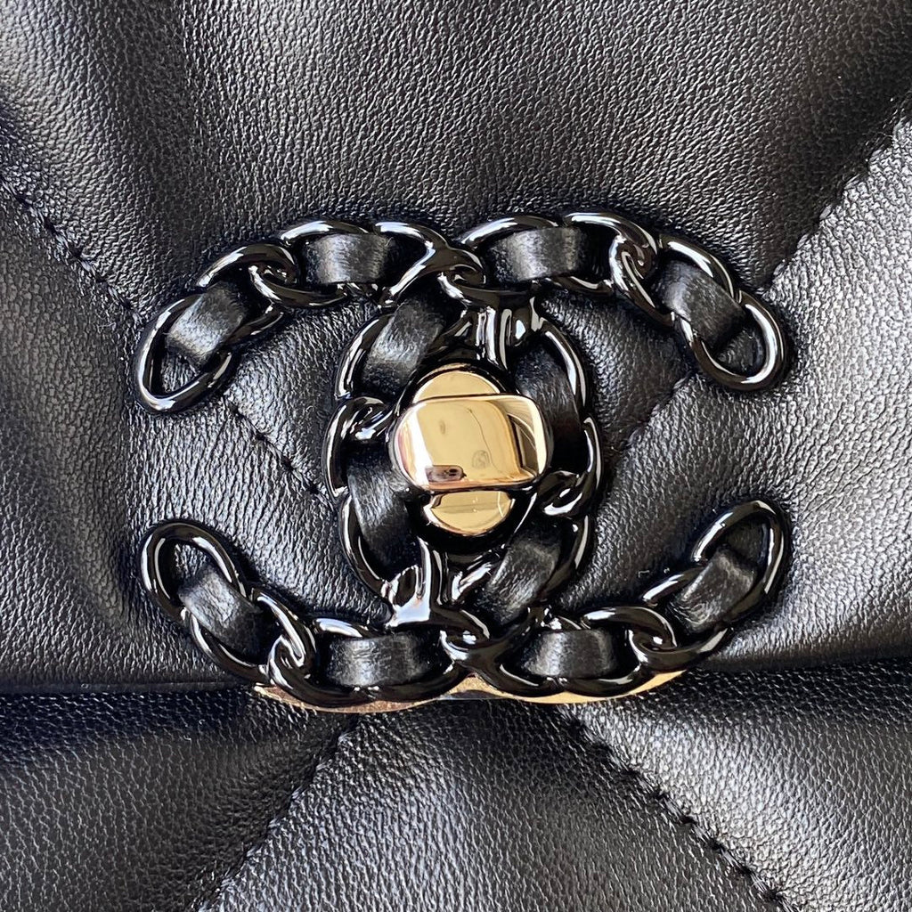 19 Flap Bag