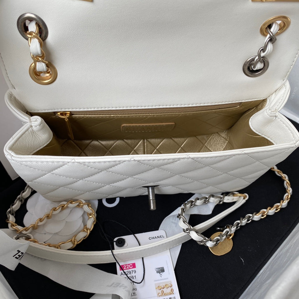 Bag 22 x 14 x 8 cm