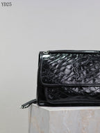 Niki Medium Leather Shoulder Bag