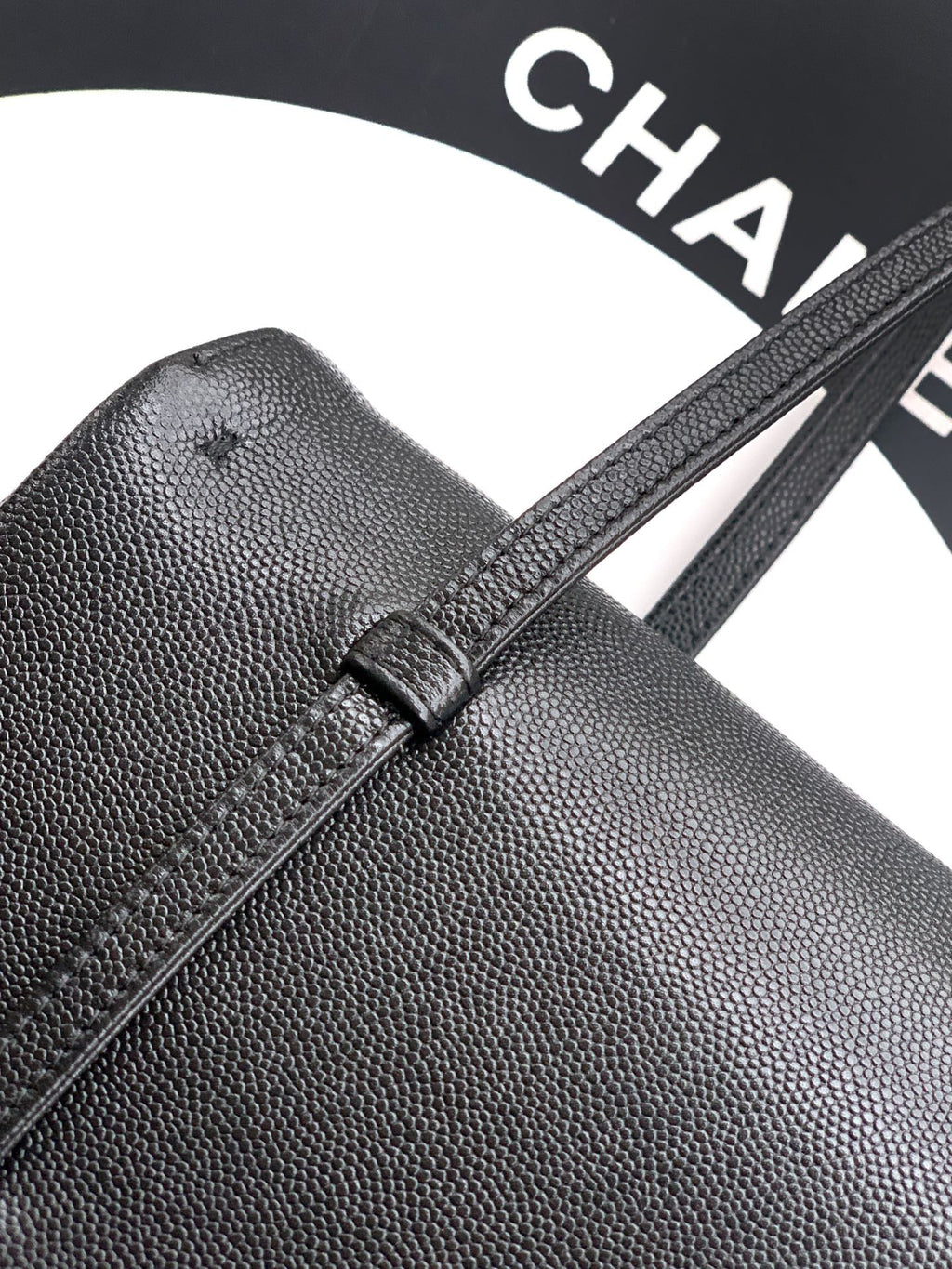 Large Leather Shoulder Bag 22