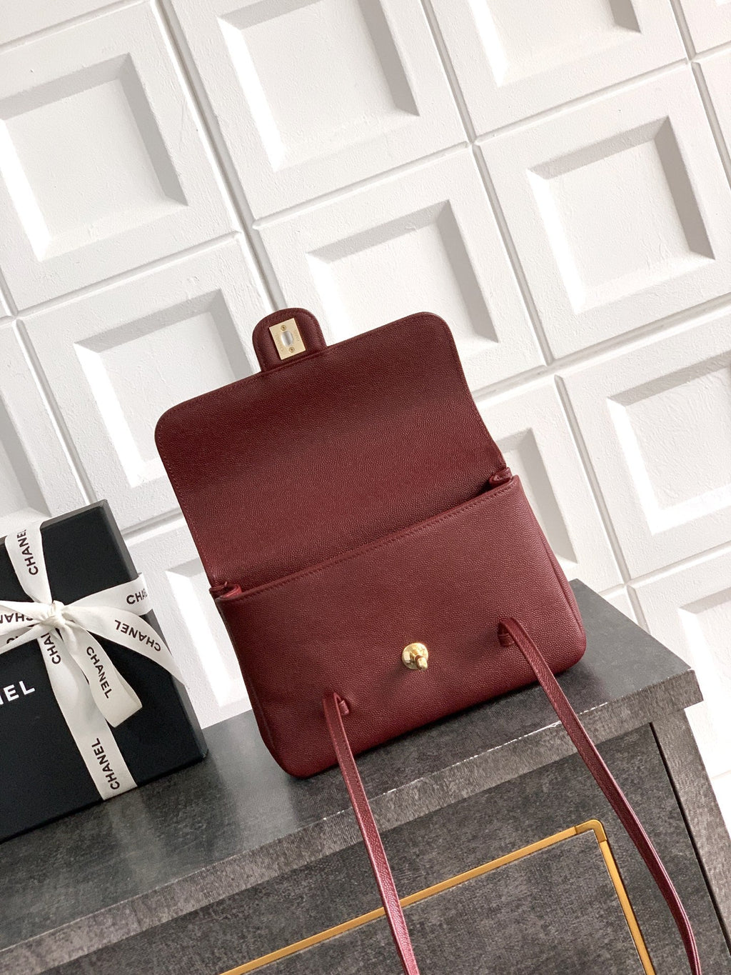 Large Leather Shoulder Bag 22
