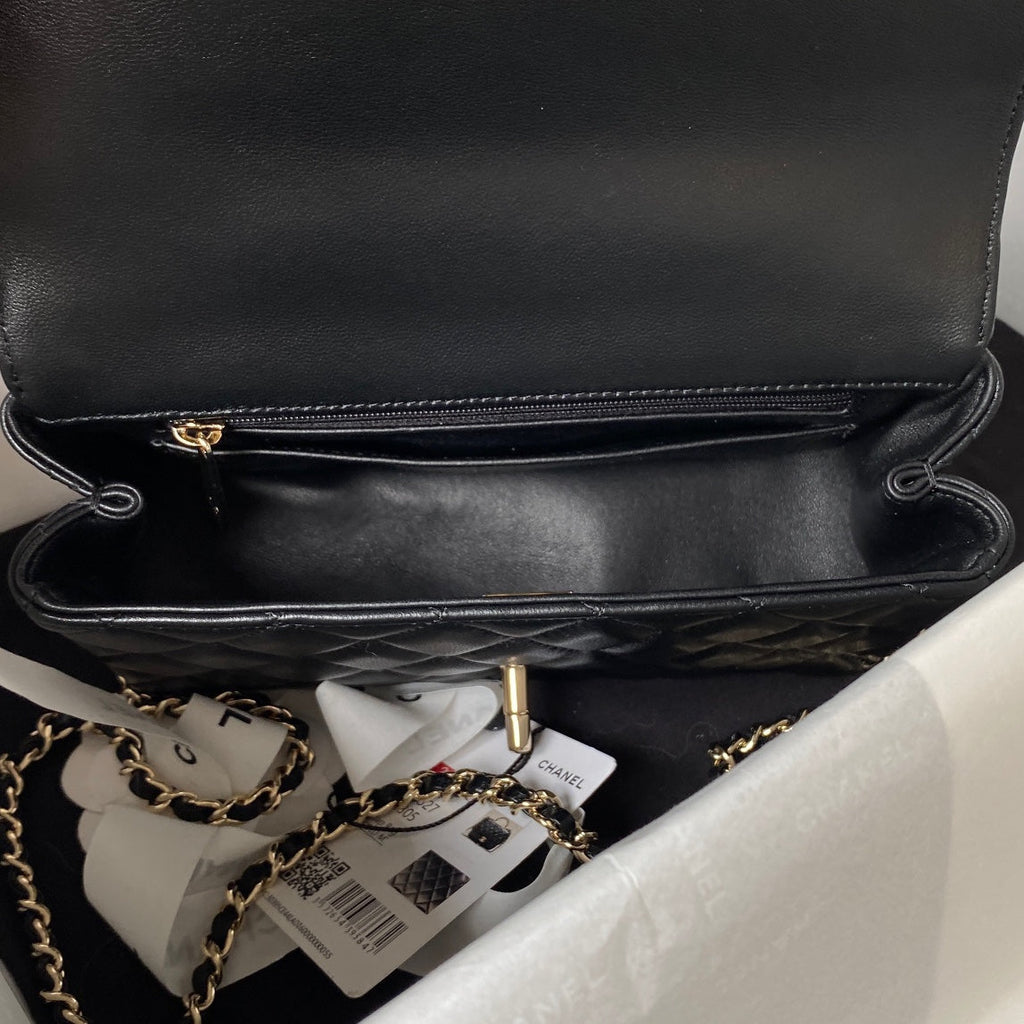 Diamond Top Handle Flap Bag 21 cm