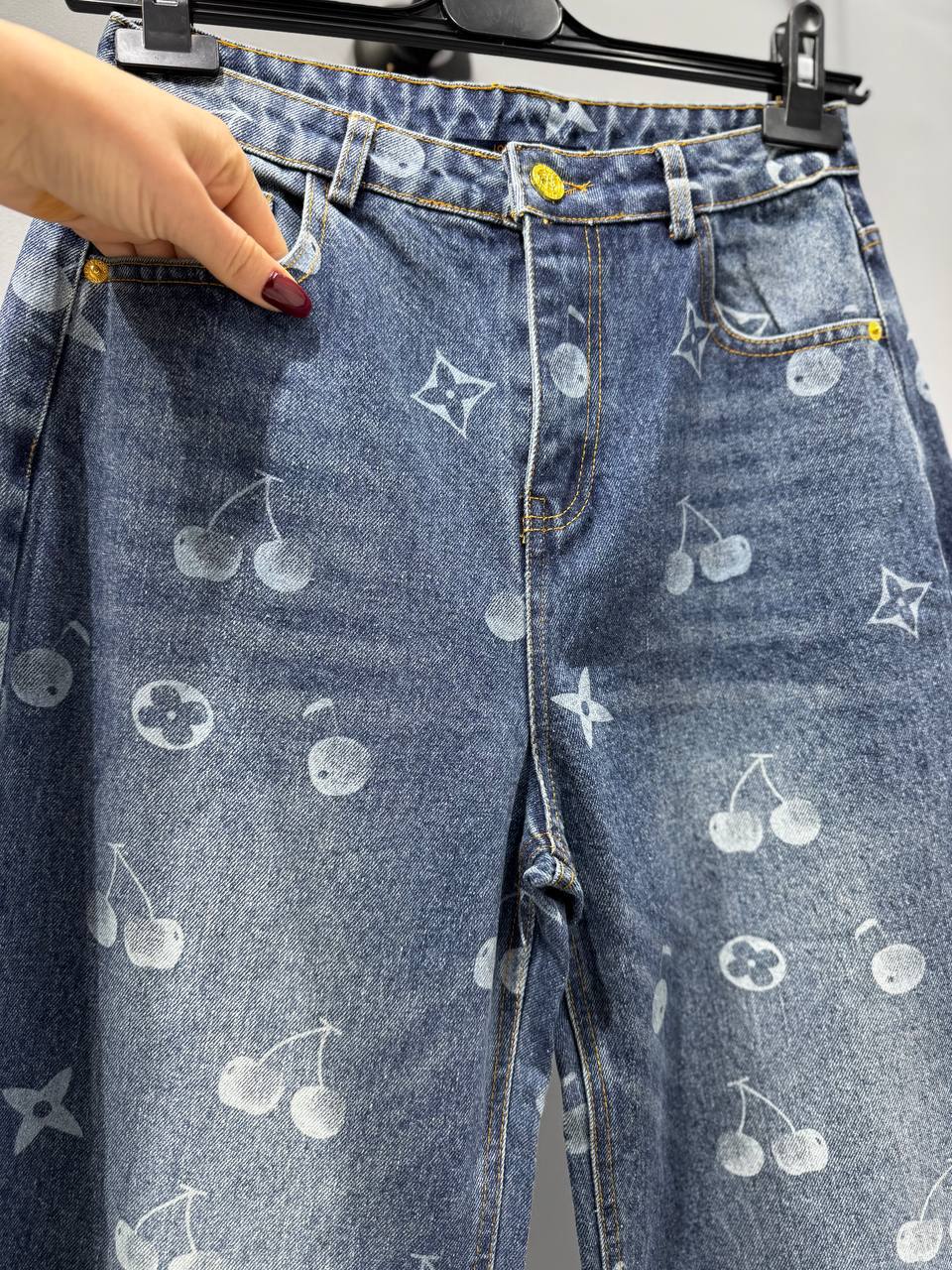 Jean