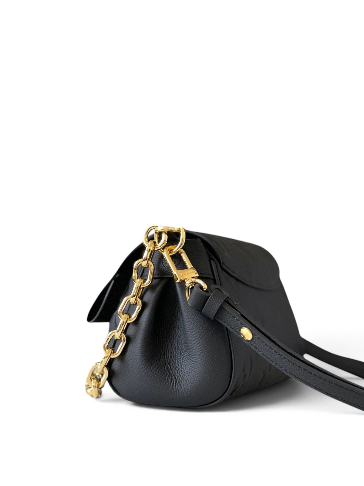 SWORD LUXURY siyah ve bej renkli, altın zincir detaylı, Monogram Empreinte deri Louis Vuitton Favorite çanta.