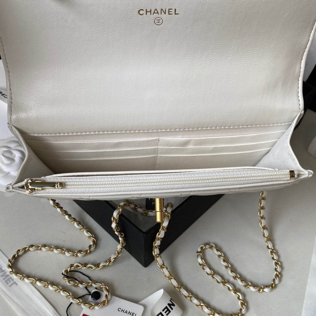 19 Woc Quilted Chain Bag