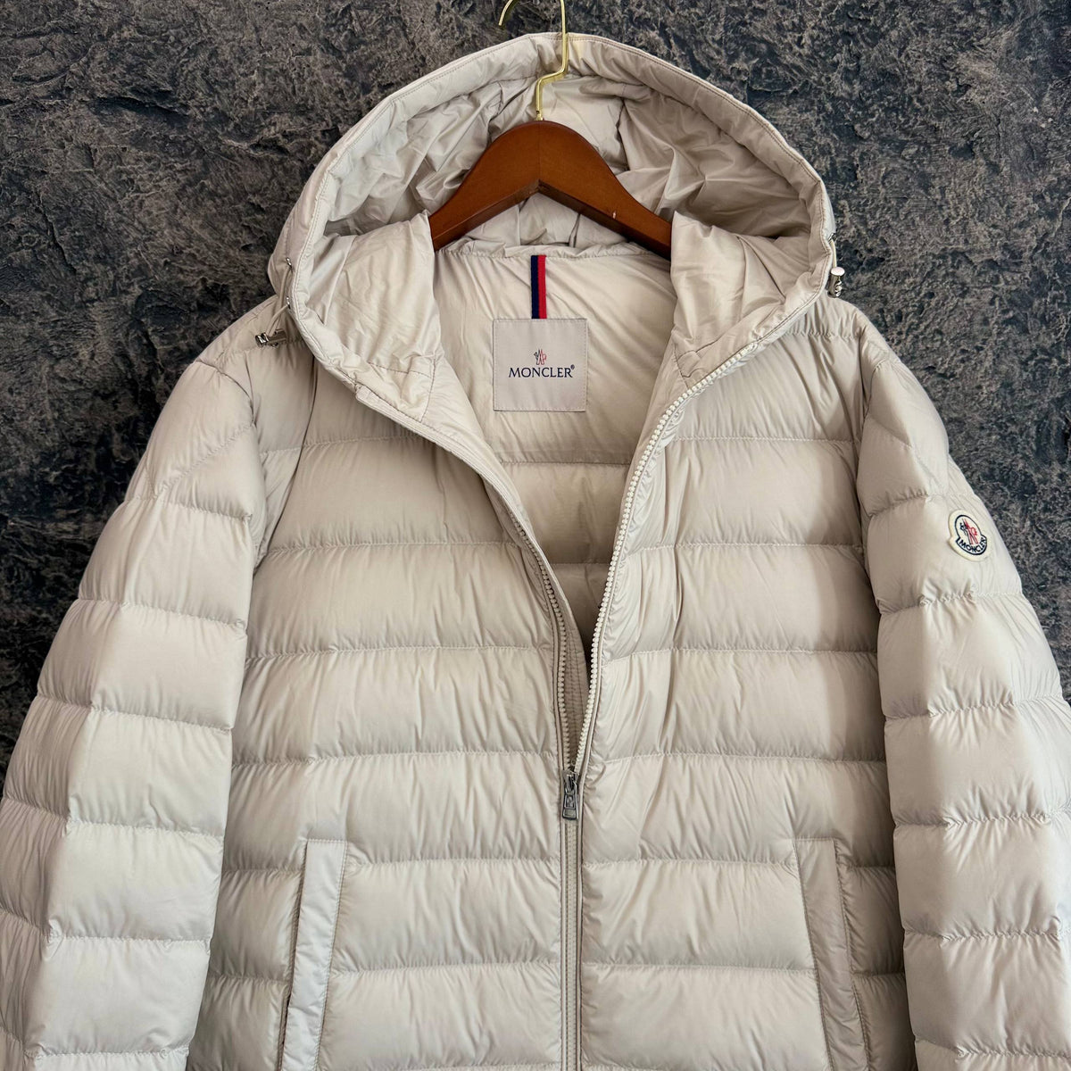 Arned Hooded Quilted Jacket with Goose Dawn