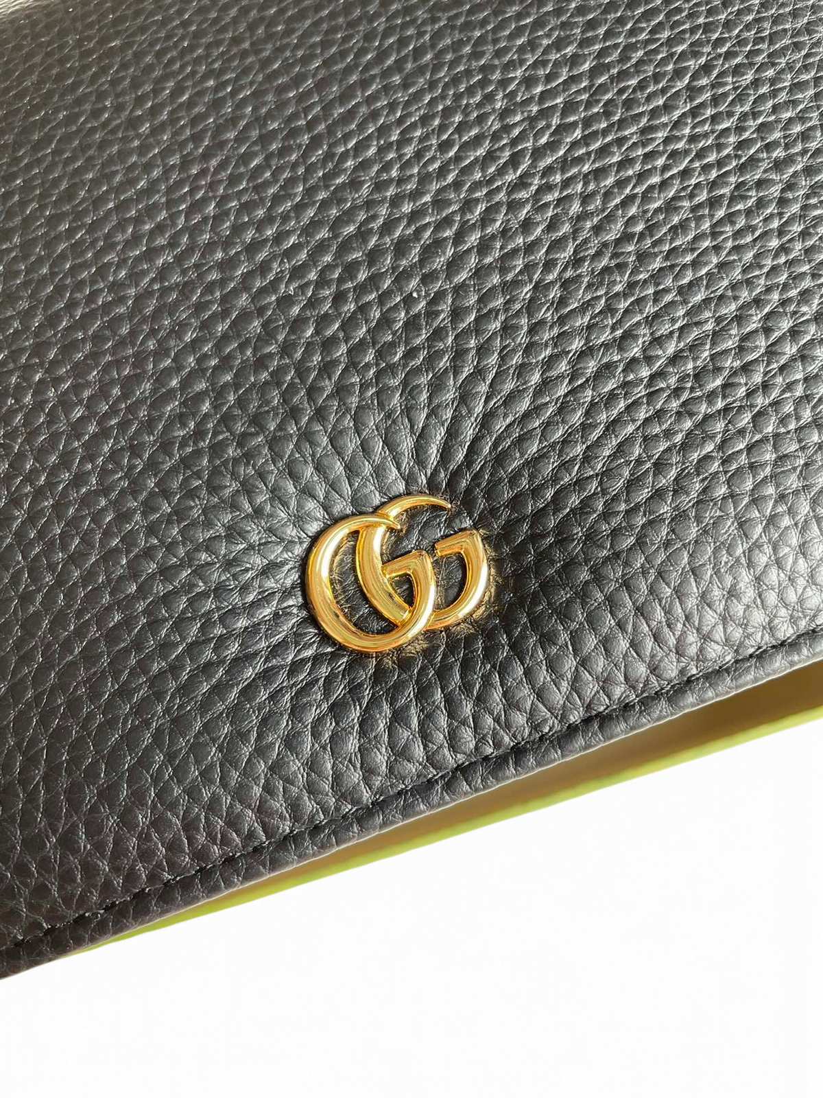SWORD LUXURY siyah pütürlü deri cüzdan, altın rengi GG logolu detaylı tasarım
