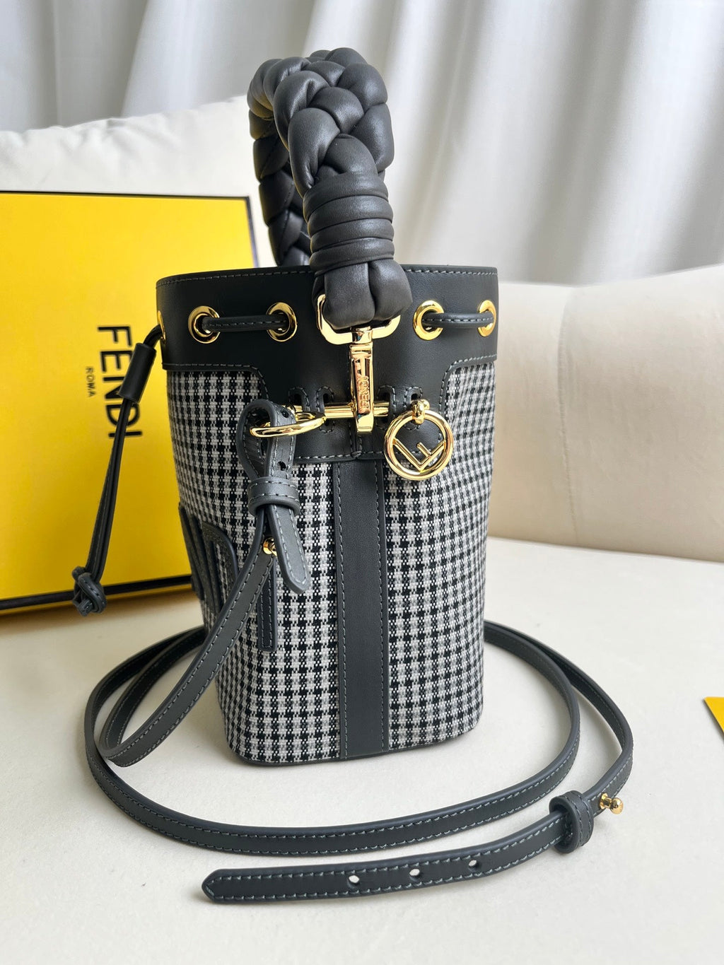 Mini Mon Tresor Bucket Bag