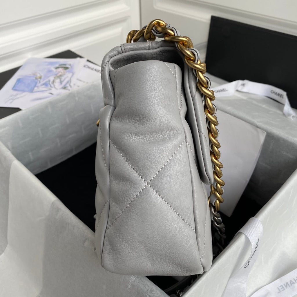 19 Flap Bag