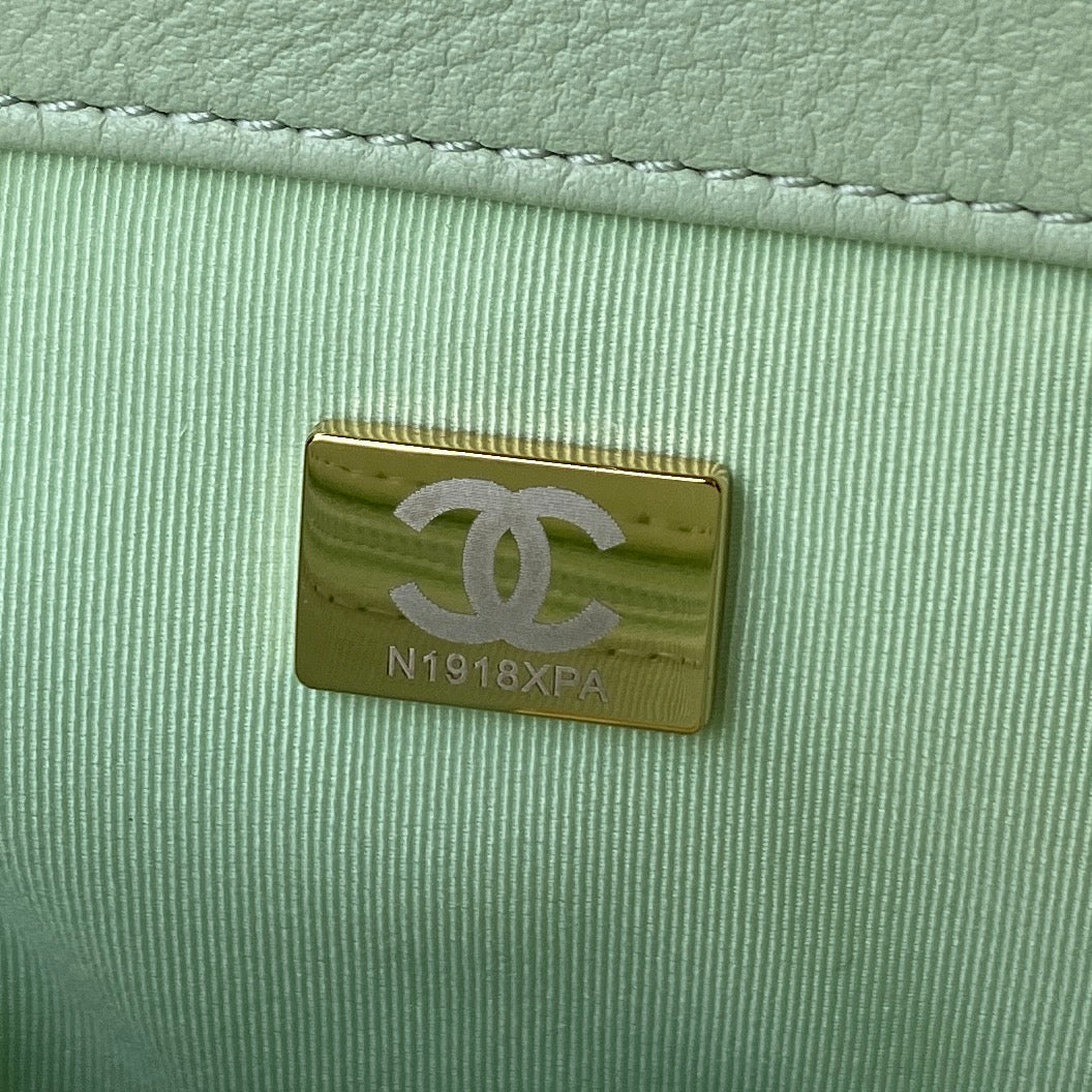 19 Flap Bag